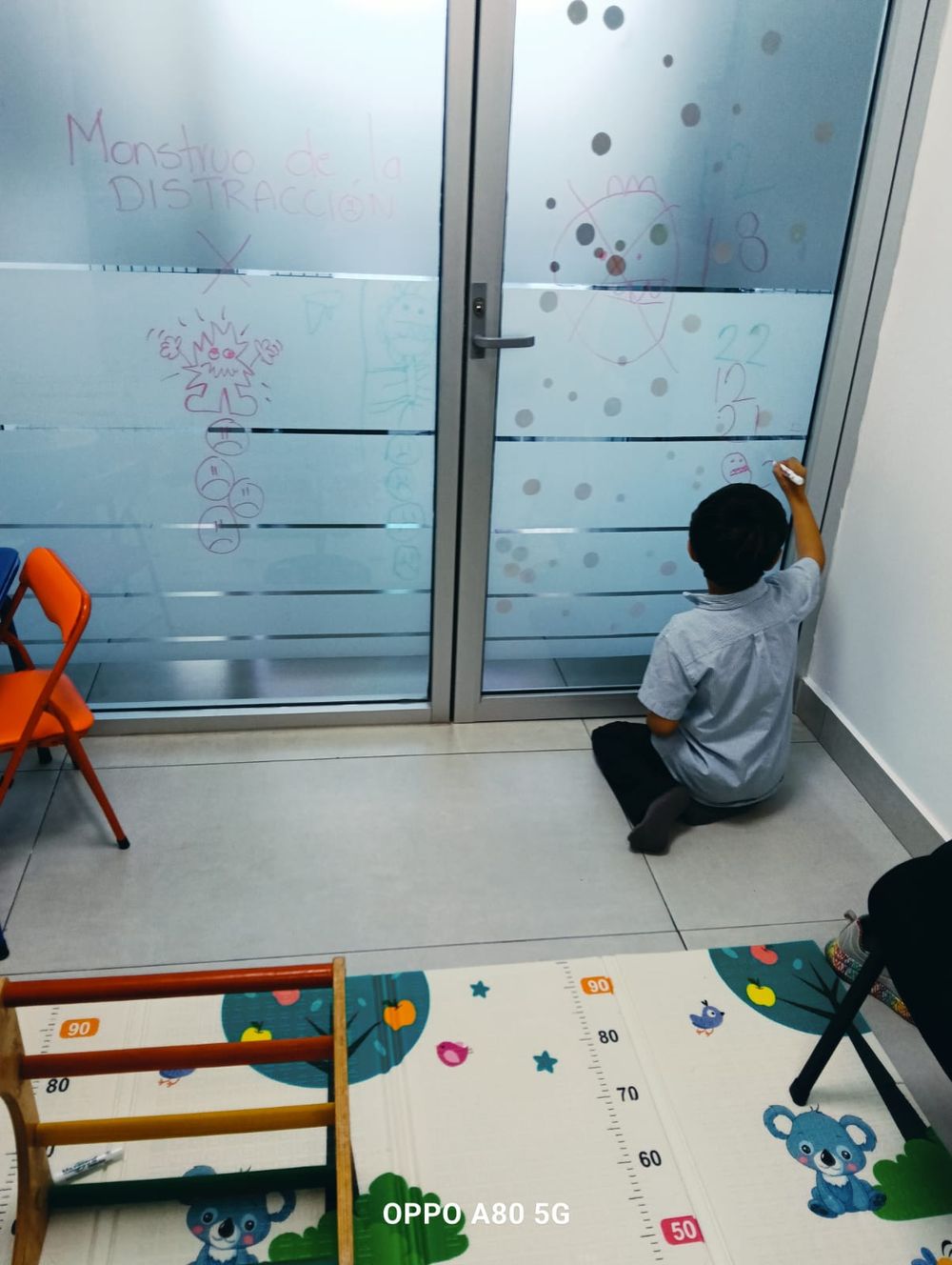 Actividad de atención en sesión de terapia